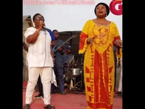 Video: Ronke Oshodi Calls Out St Janet To Sing For Guests At The Opening Of Muka Ray